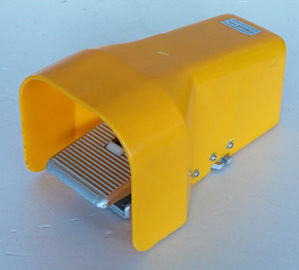 Gelbes/blaues pneumatisches manuelles Fuß-Luftventil des Ventil-4F210-08G mit Abdeckplane